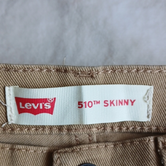 Levi's Beige/ Skinny Jeans - Picture 2 of 7